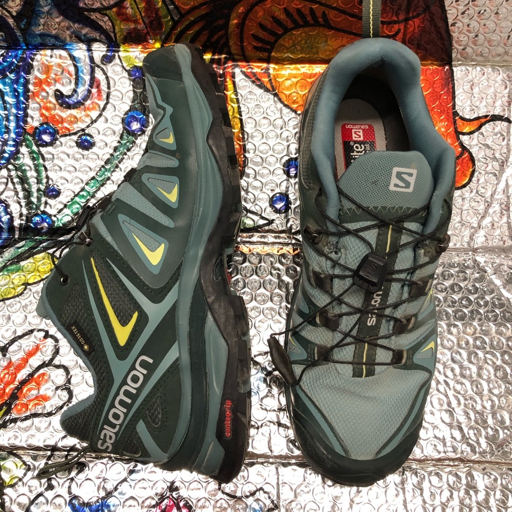 Blu-ish Green & yellow Salomon sneakers
